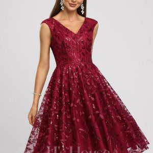 Birthday | A-line V-Neck Knee-Length Lace Sequin Cocktail Dress Burgundy – Womens