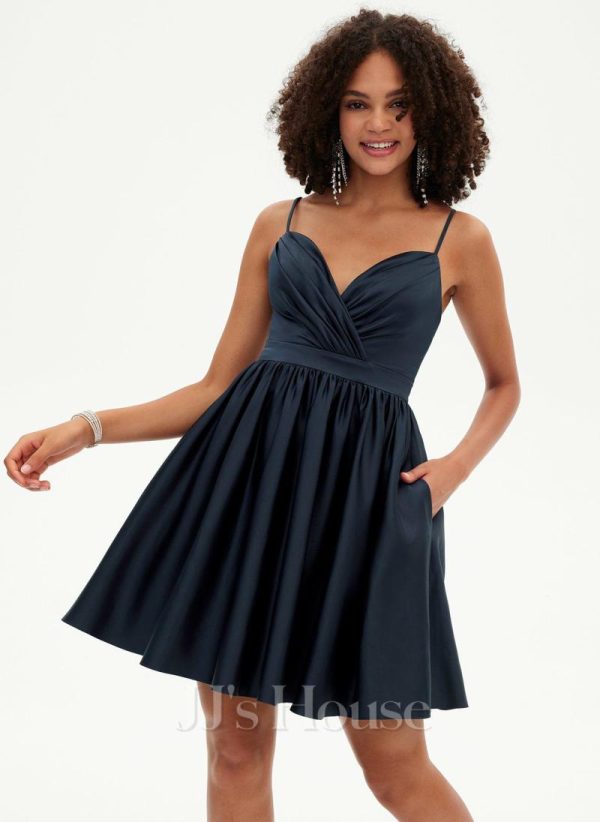 Birthday | A-line V-Neck Short Satin Homecoming Dress With Pleated Dark Navy – Womens