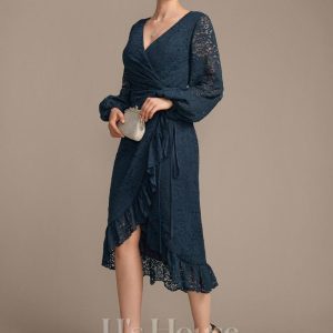 Mother of the Bride Dresses | Sheath/Column V-Neck Asymmetrical Lace Mother of the Bride Dress With Pleated Dark Navy – Womens