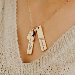 Personalized Jewelry | Family Heart Classic Engraved Necklace Birthday Gifts  – Womens