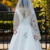 Wedding Veils | Floral Cut Edge Single Tier Tulle Bridal Fingertip Length Wedding Veil White – Girls