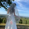 Wedding Veils | Floral Cut Edge Single Tier Tulle Bridal Fingertip Length Wedding Veil White – Girls