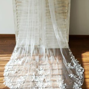 Wedding Veils | Lace Edge Single Tier Lace/Tulle Bridal Chapel Length Wedding Veil Ivory – Girls